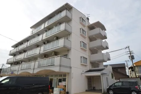 ラ バレーヌ辻井の画像