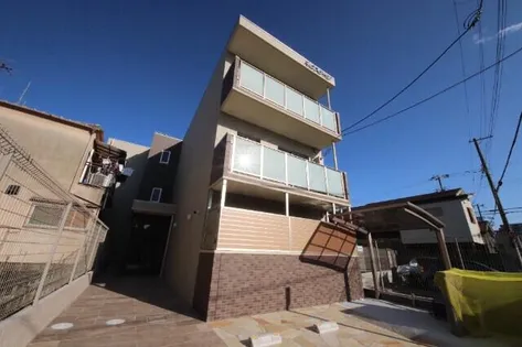 兵庫県尼崎市三反田町1丁目【アパート】の外観