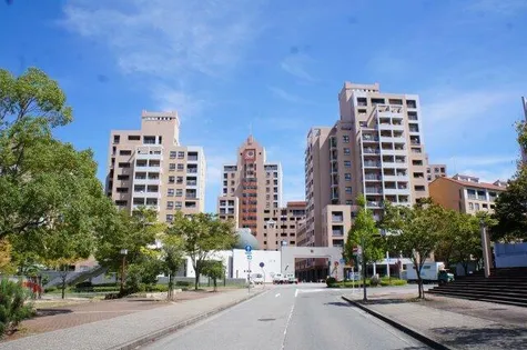 兵庫県三田市学園3丁目【マンション】の外観