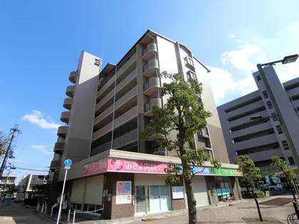 ファミーユ南摂津の画像