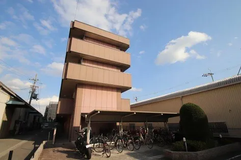 メルヴェール【2階】の外観