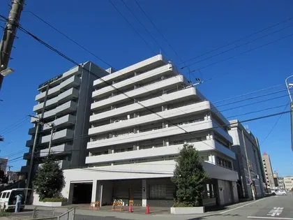 メゾン セルベイルの画像