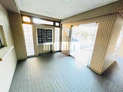 リビュー豊島【503号室】の玄関