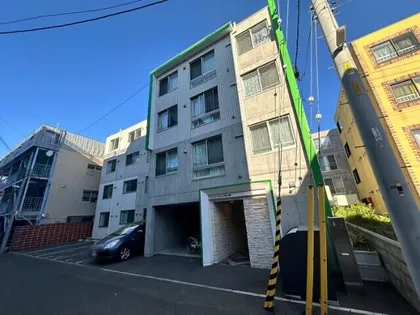 EMPRESS中島公園の画像