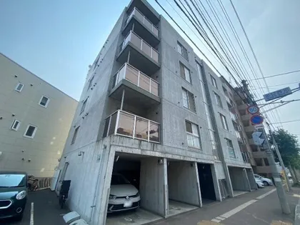 プレジャー桑園の画像