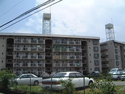 鳩里団地5号棟【304号室】の外観