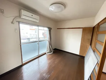 アネックス大幸【3階】の居間