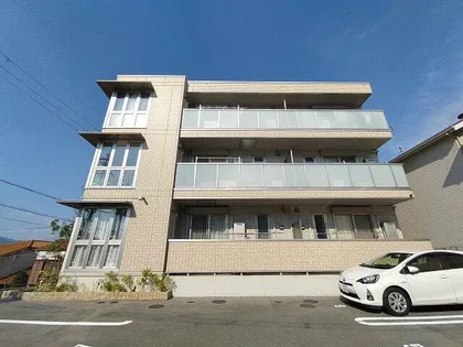 アマントリビエール瀬川の画像