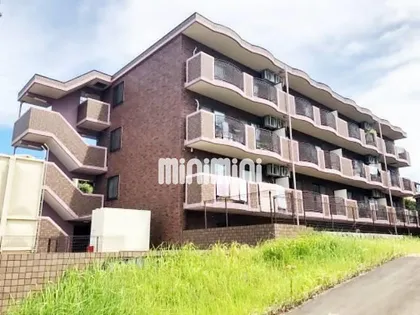 イシューヒルズ【3階】の外観