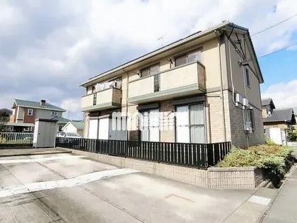 ファミーユ【1階】の外観