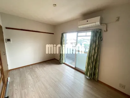 アネックス大幸【3階】の居間