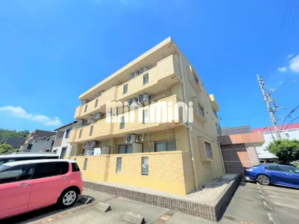 キャメロット【2階】の外観