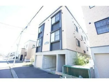 クレインズN18【3階】の外観