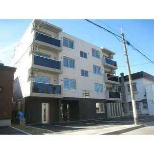 サンルーチェ山鼻【3階】の外観