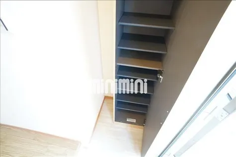 マリー【1階】の玄関