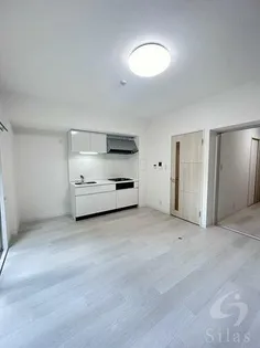 シュピア・メゾン油小路【4階】の居間