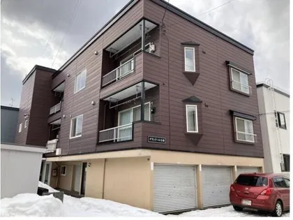 グランドール小林【3階】の外観