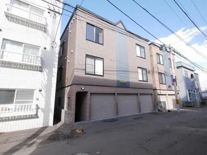 パロット・S7【2階】の外観