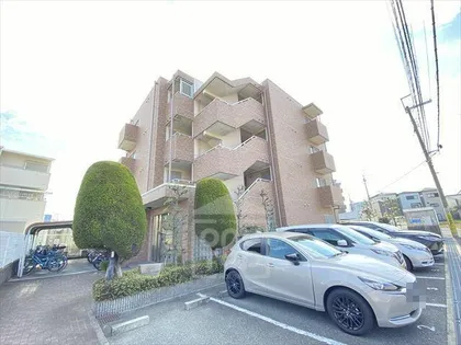 フォレステージ摂津(旧シャンブル学園)【4階】の外観