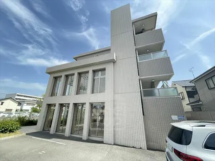 クレセントコートの画像