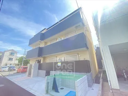 Y’sハイツ【2階】の外観