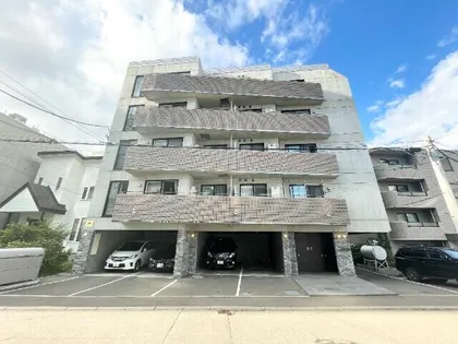 TWINBERRY MARUYAMA PARK【301号室】の外観