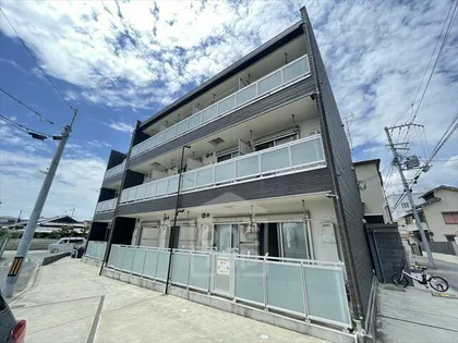 リブリ・岸辺・OSAKA【3階】の外観