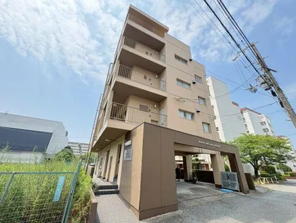 ルプリーズ西宮北口【4階】の外観