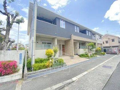 ヴィラ ノーブル ウエスト【1階】の外観