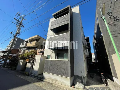 LUCE【3階】の外観