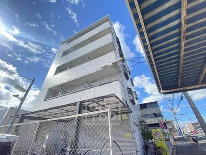 アパートメント摂津IIの画像