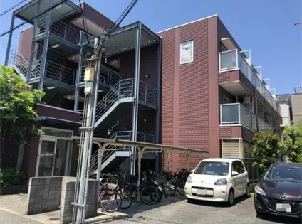 スクアドラー【2階】の外観