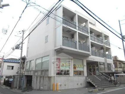 FLAT S・M・P【3階】の外観