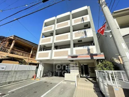 コートメロウ【2階】の外観