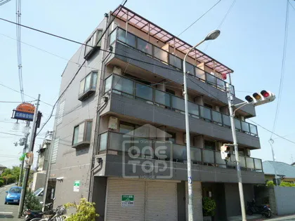 アダレットテラダの画像