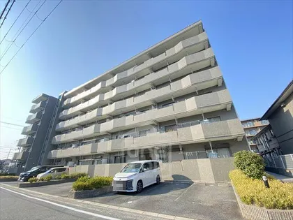 ファミール若園の画像