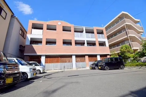 岡田マンションの画像