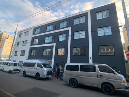 北海道札幌市西区二十四軒三条4丁目【マンション】の外観