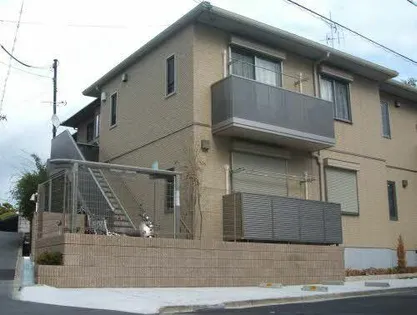 シーズンハイツの画像