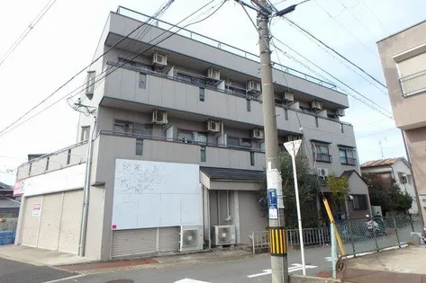 ウエストロッジ【2階】の外観