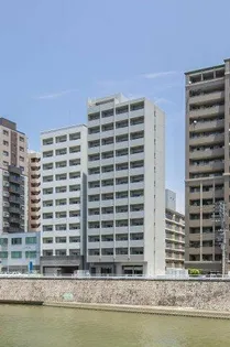 サヴォイラクアティック【9階】の外観