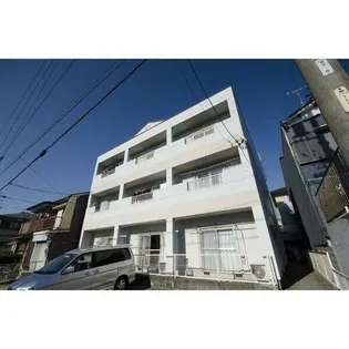 ヴィラ渡辺【2階】の外観