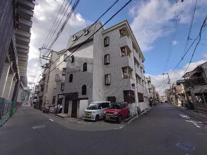 メゾン鳩ヶ瀬【4階】の外観