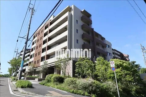 プレミスト東山公園【6階】の外観