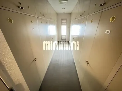 立華苑【4階】の玄関