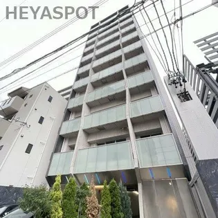 スラントウォールズ【3階】の外観