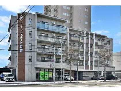 ATEENA HIRAGISHIの画像