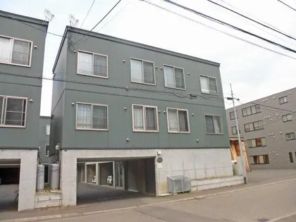 ドゥラル【101号室】の外観