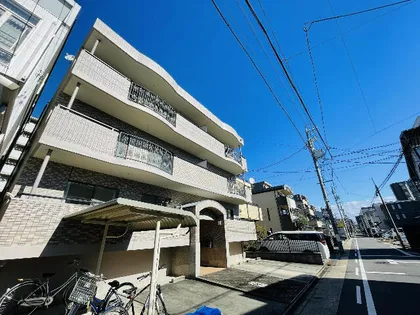 マ・メゾン【1階】の外観