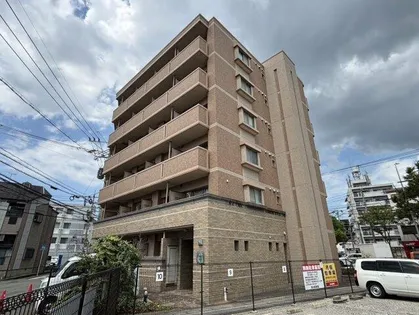 ストリクト井尻【6階】の外観